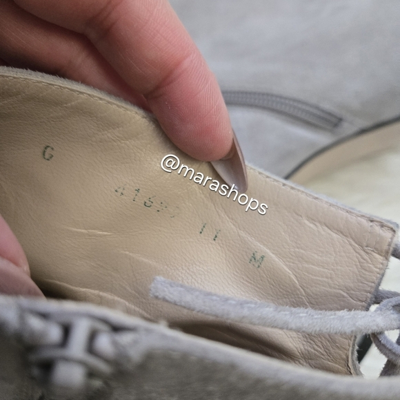 Stuart Weitzman Gardiner Gray Suede Ankle Boot - Picture 11 of 11
